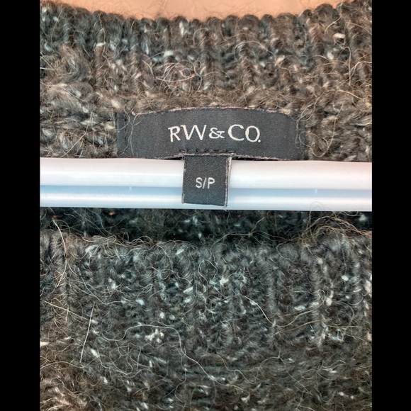 Knitted long sleeves shirt - Picture 3 of 3